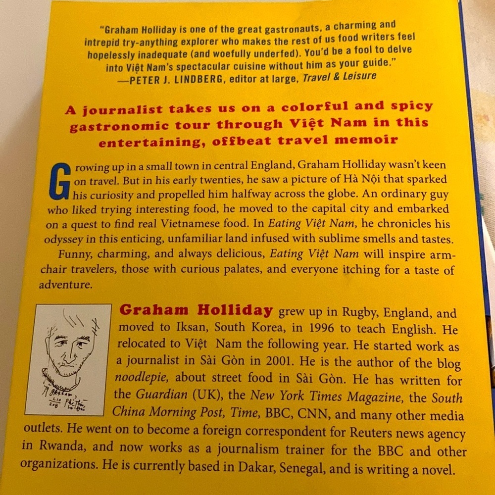 EATING VIETNAM DISPATCHES FROM A BLUE PLASTIC T**** Graham Holliday A Bourdain - Picture 3 of 5